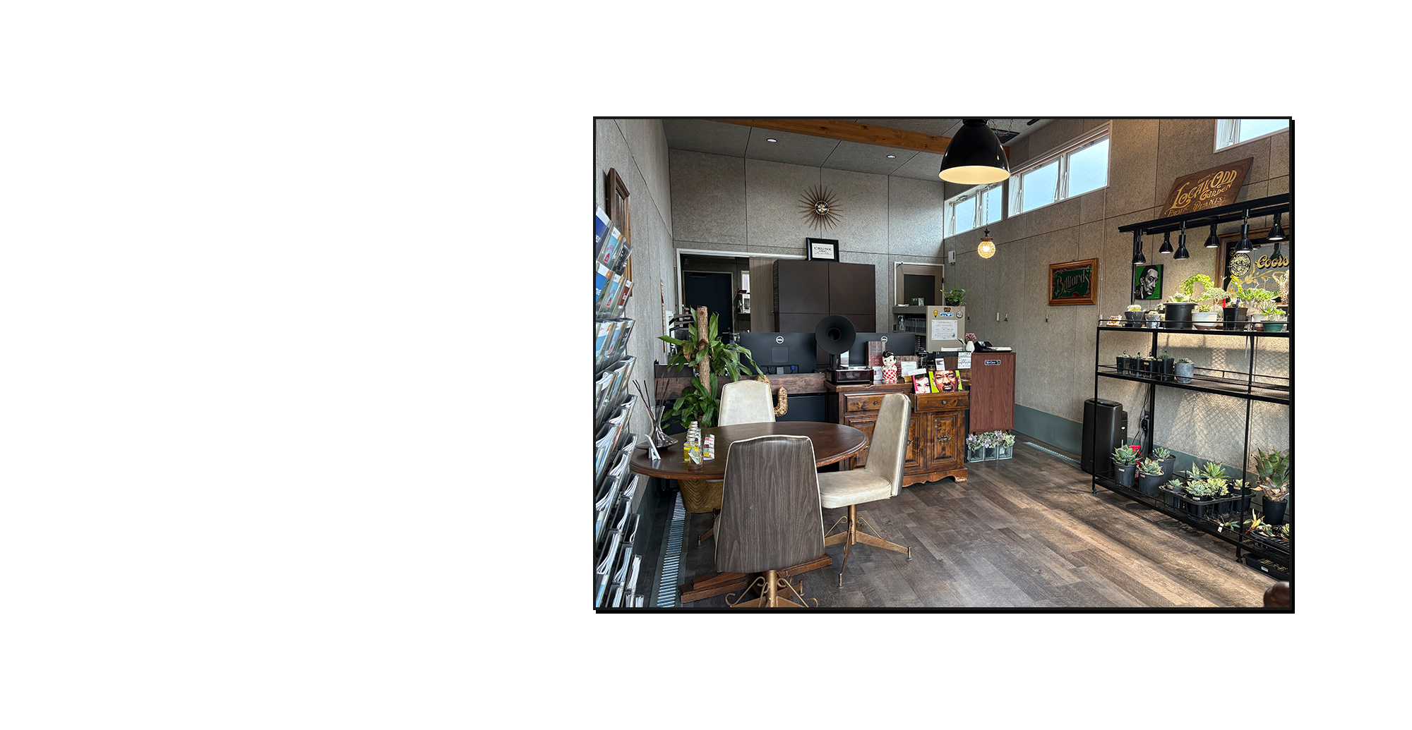 株式会社CRUNK 地域に寄り添うクルマのパートナー